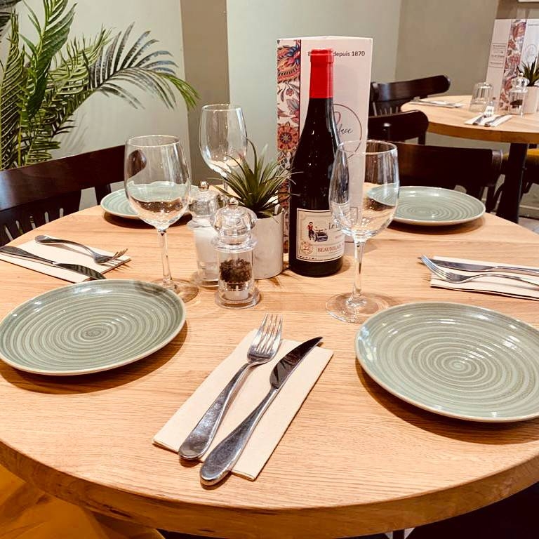 Le Palace - Brasserie Nîmes - manger a NIMES